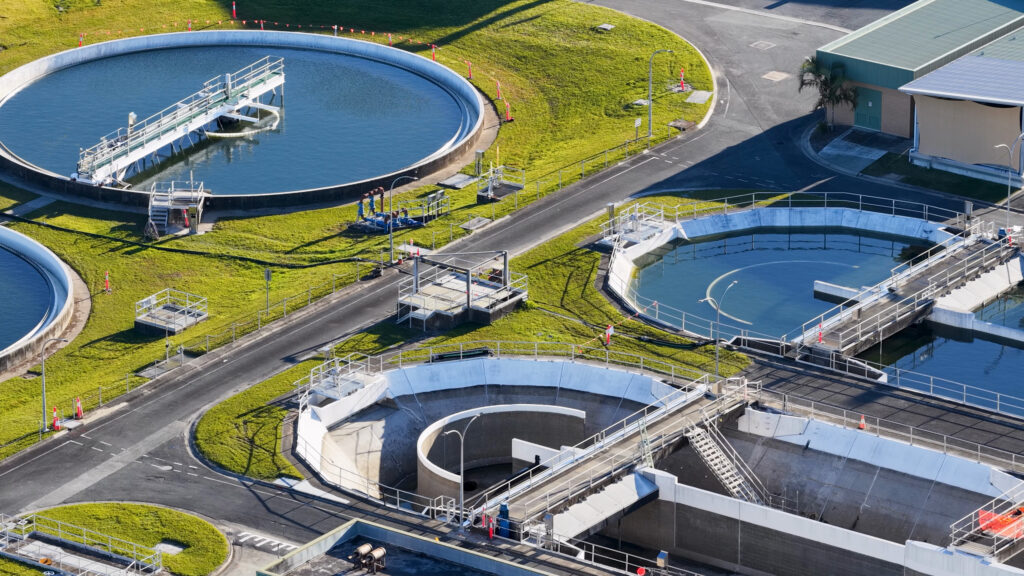 세정집진기 10 aerial view circular settling tanks gold coast wastewater treatment plant